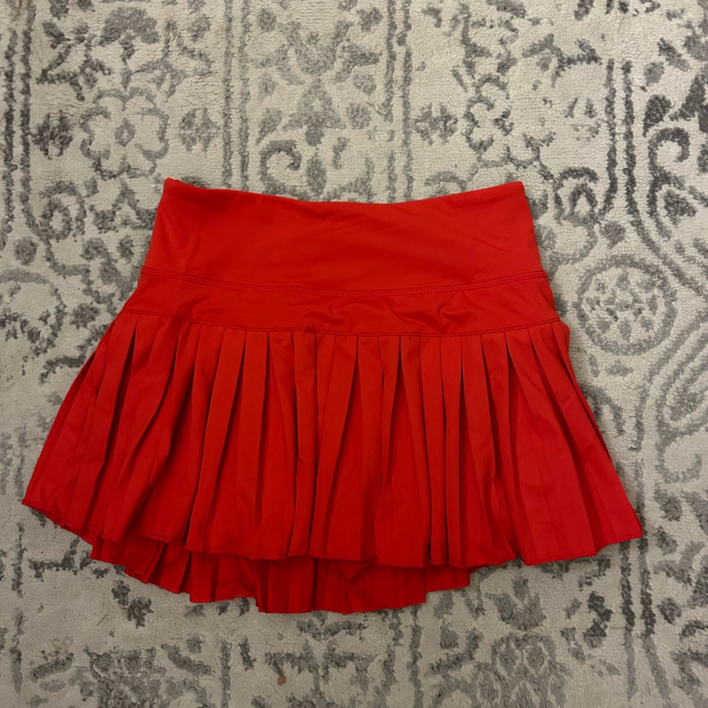 Gold hinge skirt